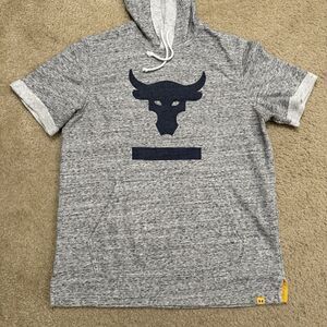 Under Armour Project Rock Hooded Shirt Short Sleeve Mens Medium Grey Blue